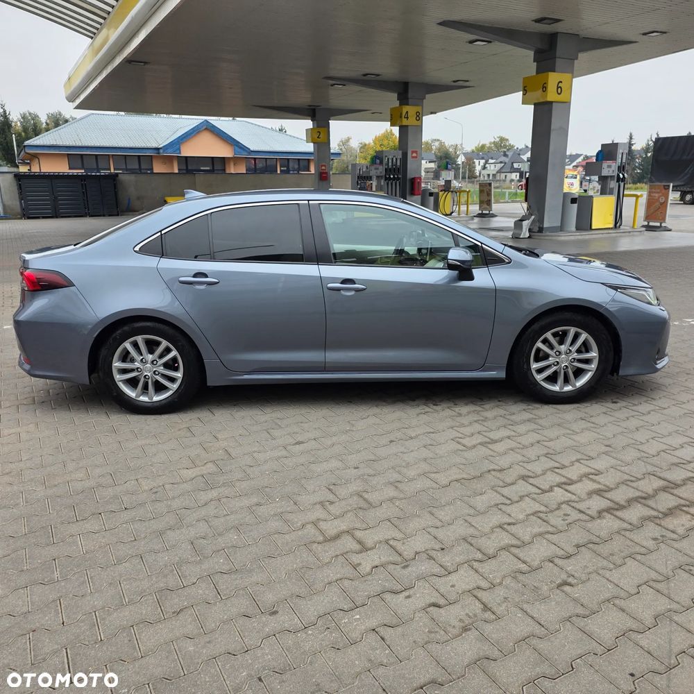 Toyota Corolla - 4
