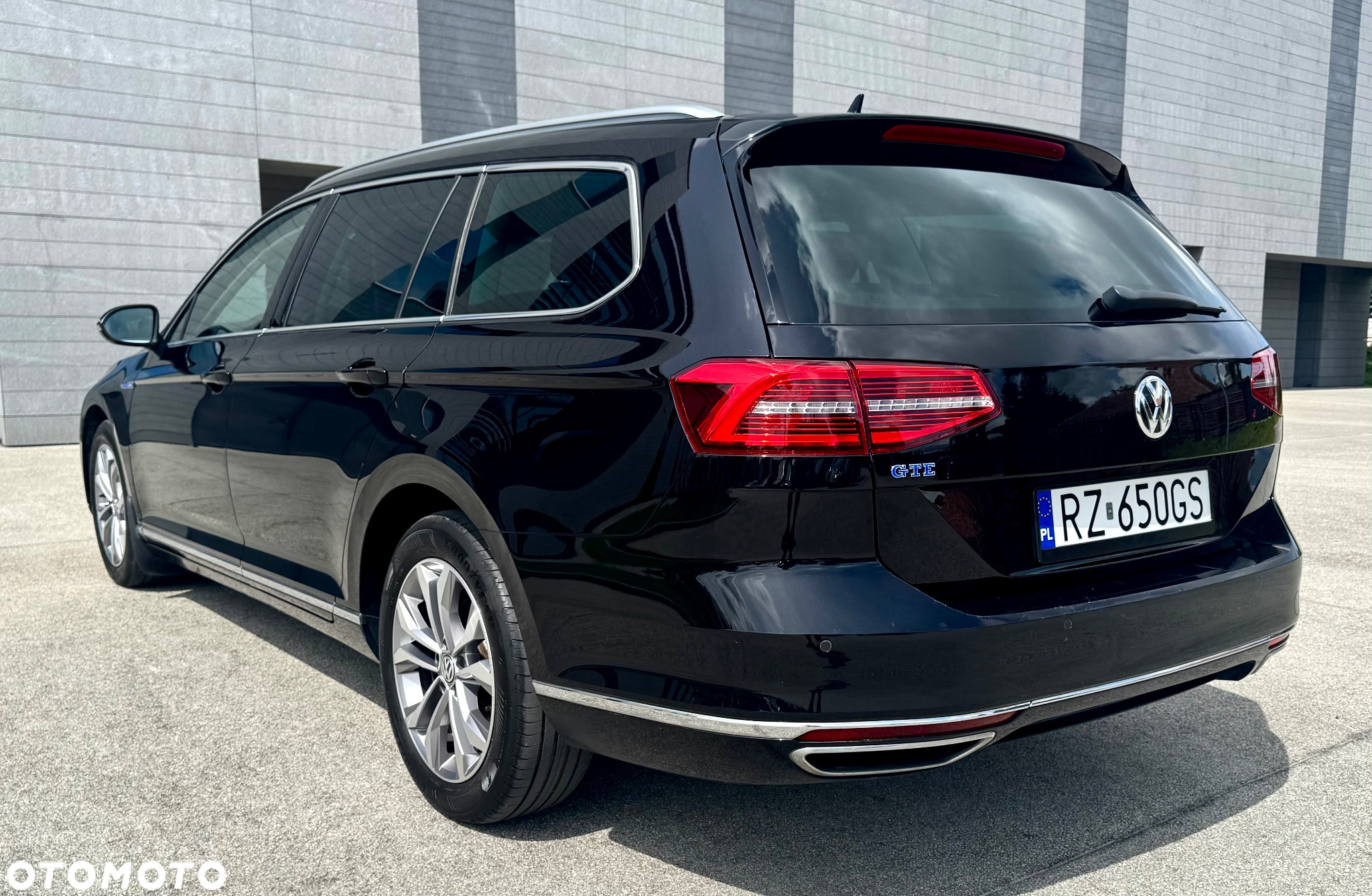 Volkswagen Passat - 9