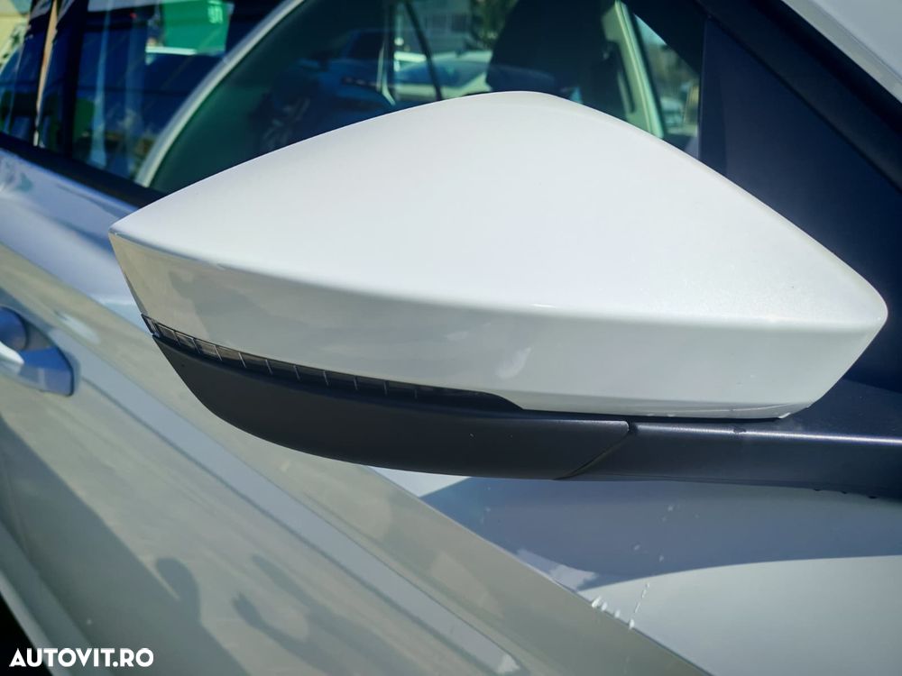 Skoda Kamiq 1.0 TSI Essence - 9