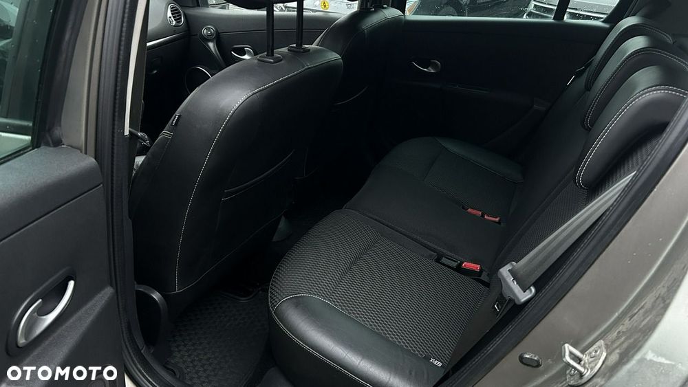 Renault Clio - 20