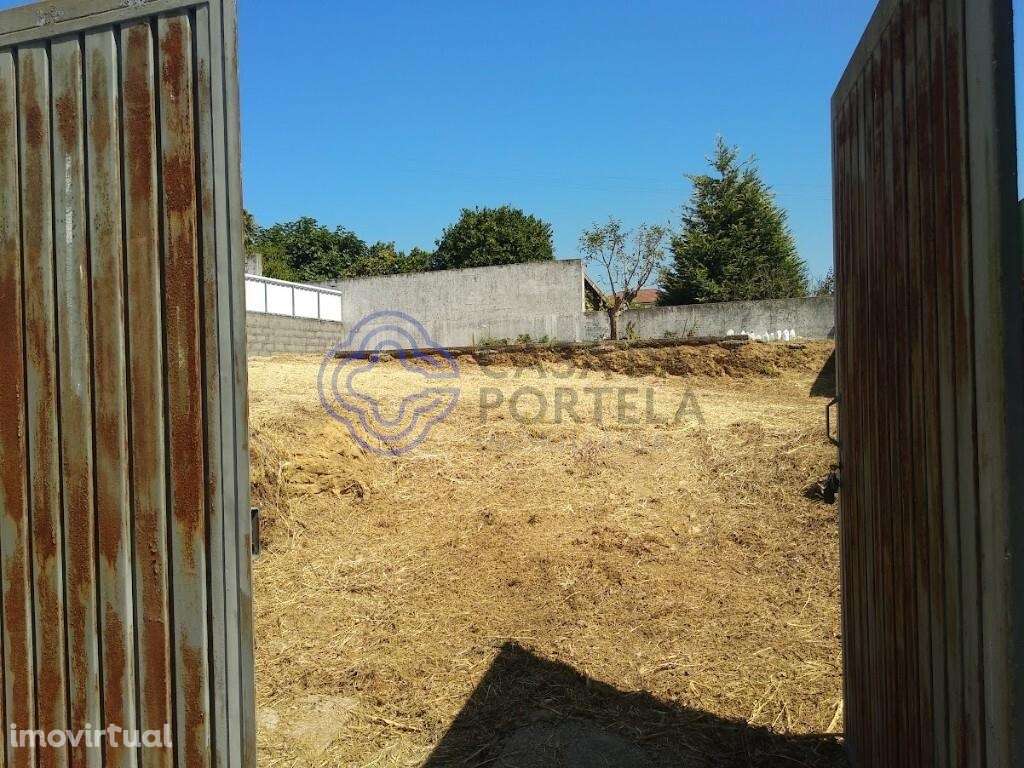 Lote moradia em Sandim, VNGaia com infraestruturas e murado. - Grande imagem: 4/12
