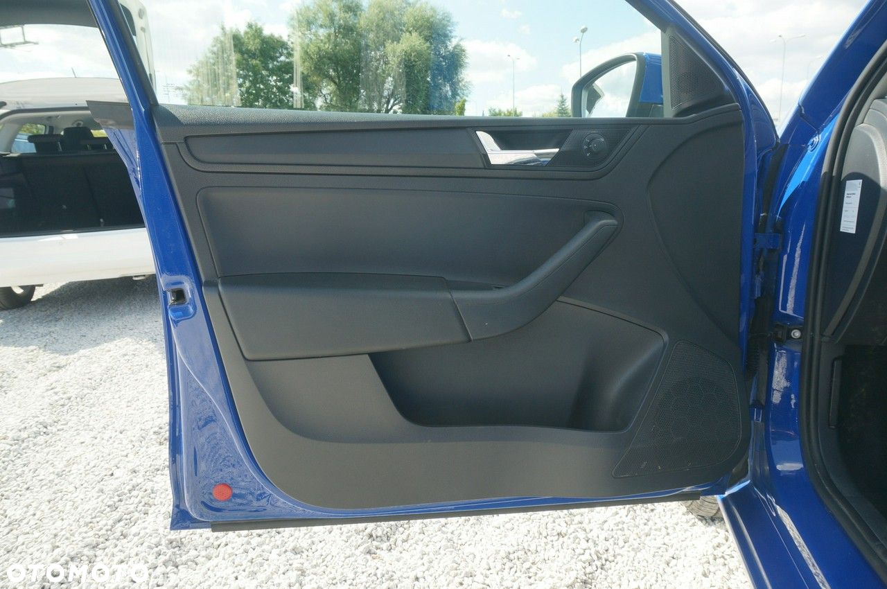Skoda RAPID 1.0 TSI Active - 19