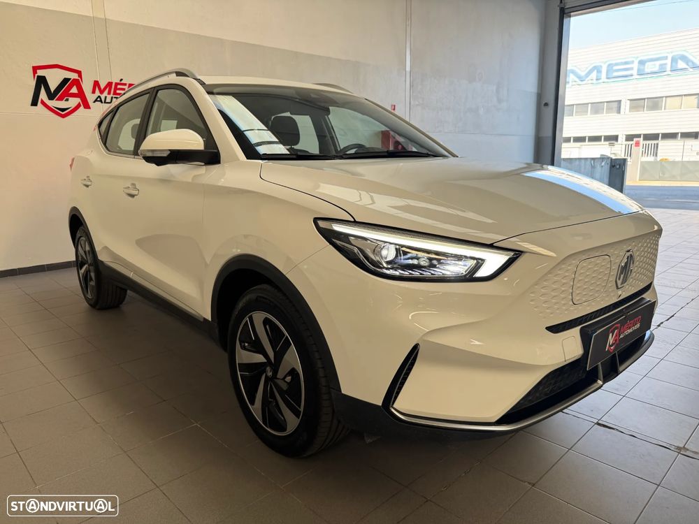 MG ZS Standard Luxury - 2