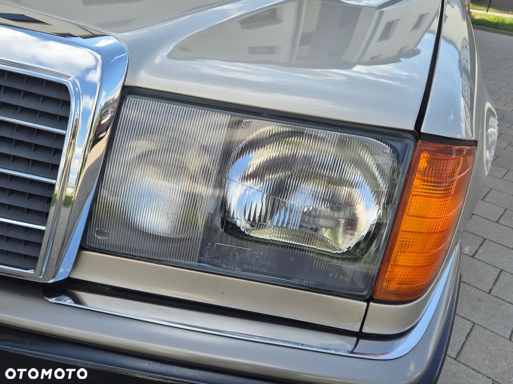 Mercedes-Benz W124 (1984-1993) - 27