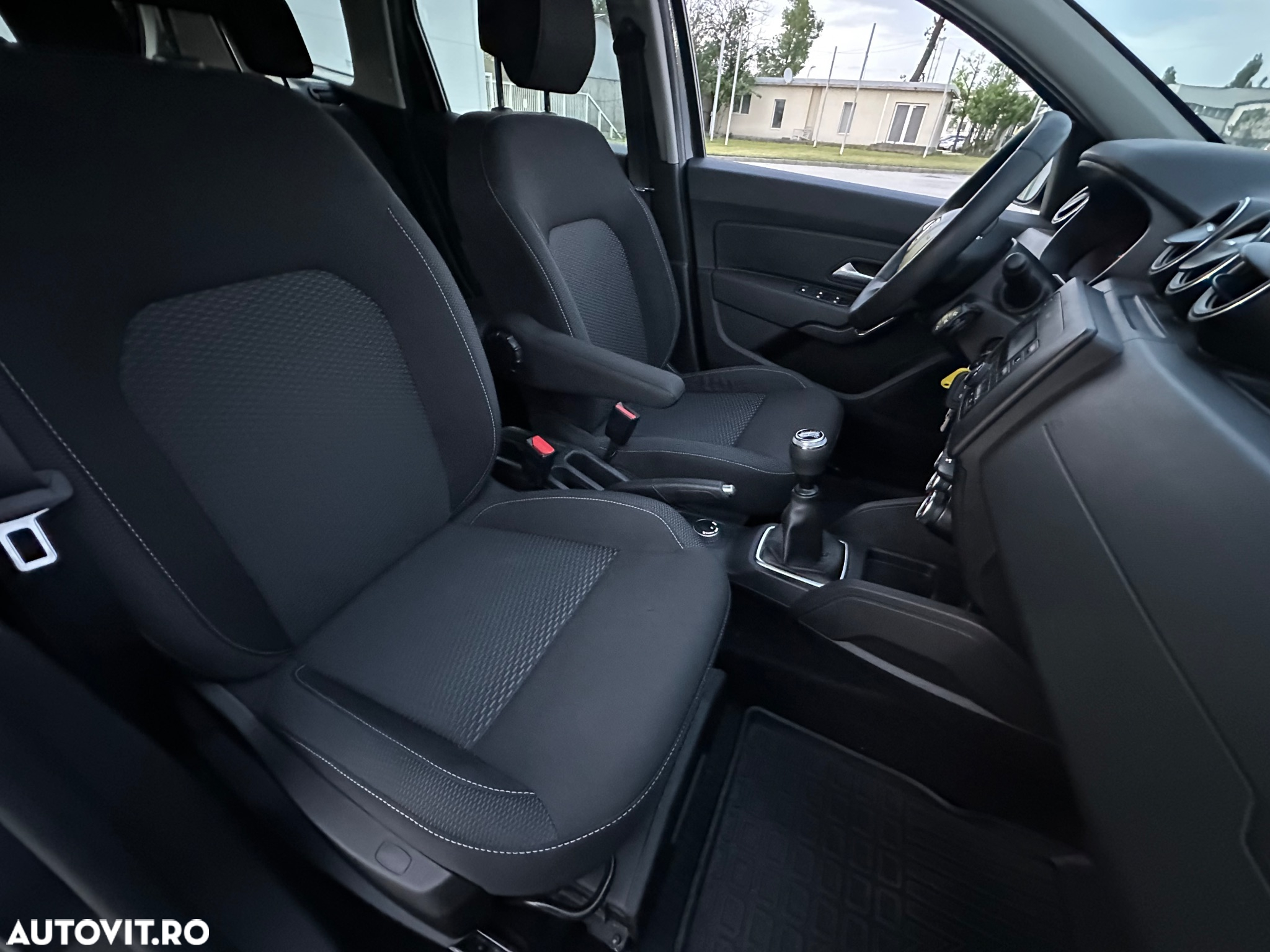 Dacia Duster 1.5 Blue dCi 4WD Essential - 32