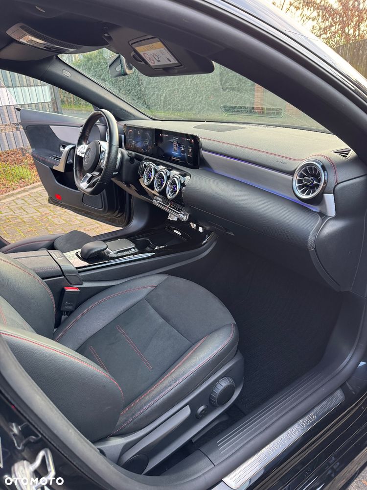 Mercedes-Benz CLA 200 d 8G-DCT AMG Line - 16