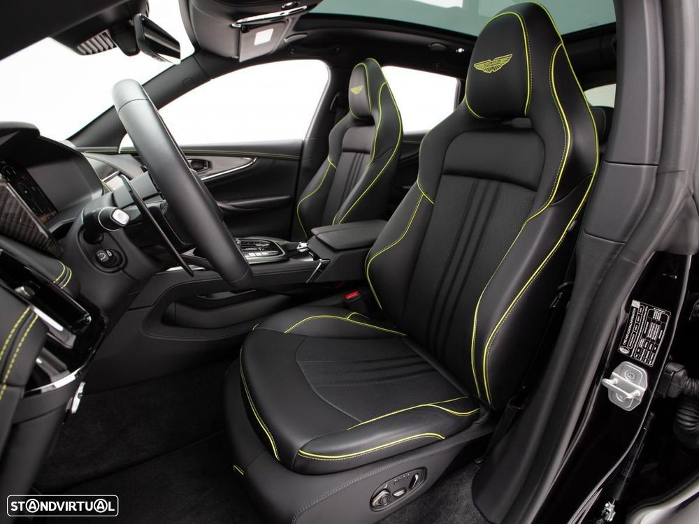 Aston Martin DBX 707 - 8