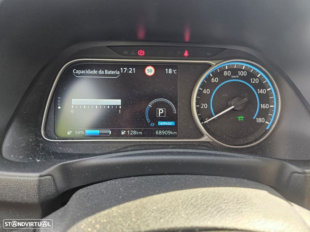 Nissan Leaf N-Connecta Two Tone - 26