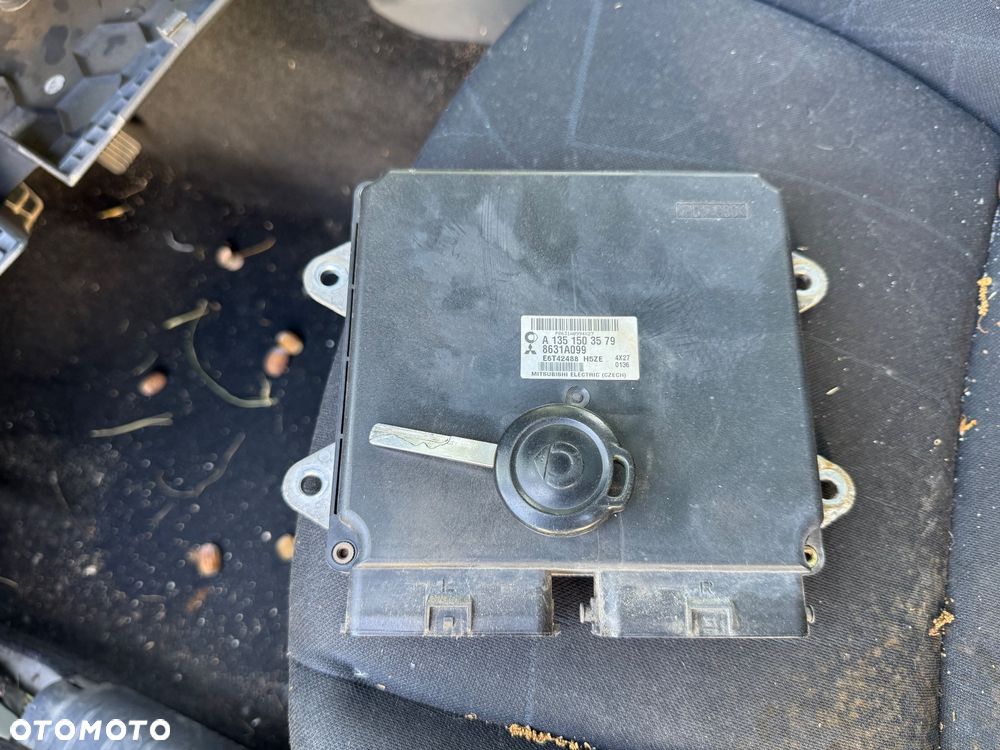 SMART FORFOUR 454 1.5 Automat KOMPUTER STEROWNIKA SILNIKA ZESTAW ROZRUCHOWY MITSUBISHI COLT A1351503579 8631A099 - 1