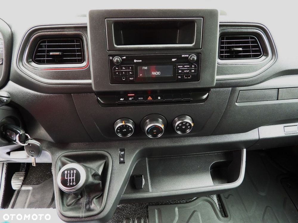 Renault MASTER PLANDEKA 10 PALET WEBASTO TEMPOMAT LEDY PNEUMATYKA KLIMATYZACJA  165KM - 31