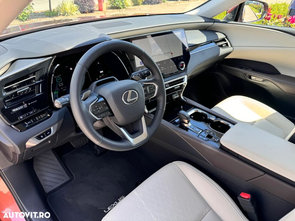 Lexus Seria RX 450h+ E-Four PHEV Executive - 10