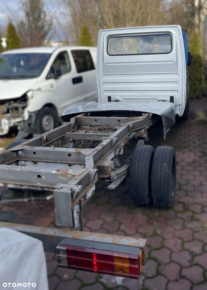 Mercedes-Benz Sprinter - 8