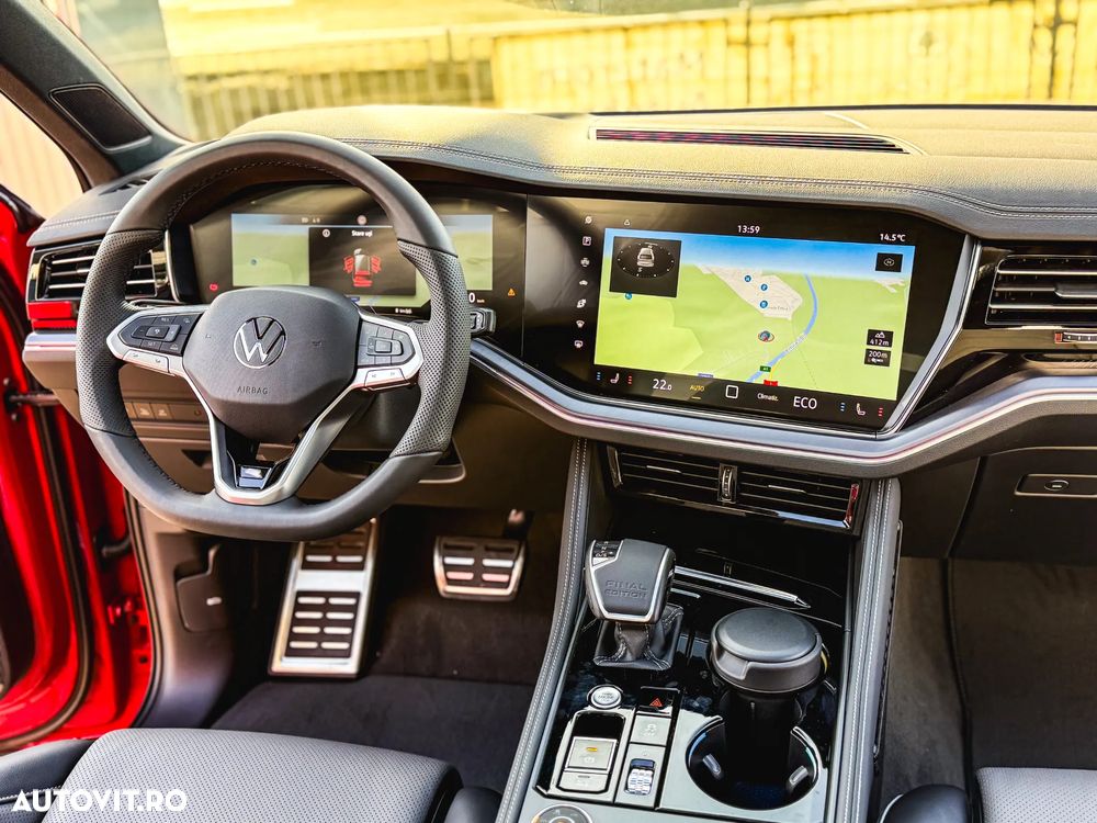 Volkswagen Touareg V6 TDI 4MOTION R-Line - 24