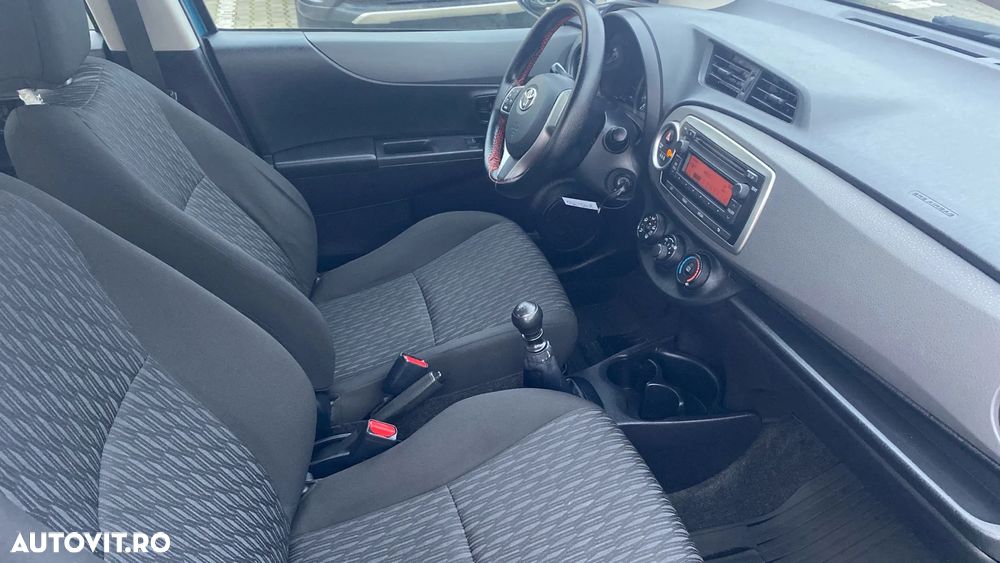 Toyota Yaris 1.3 VVT-i Terra - 6