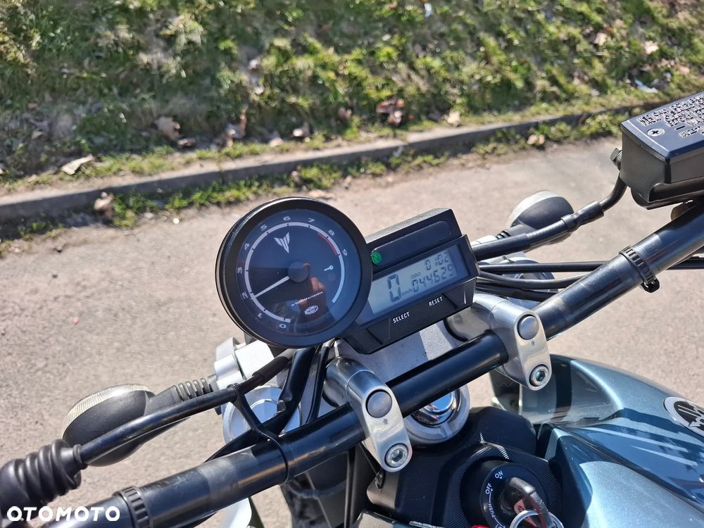 Yamaha MT - 17