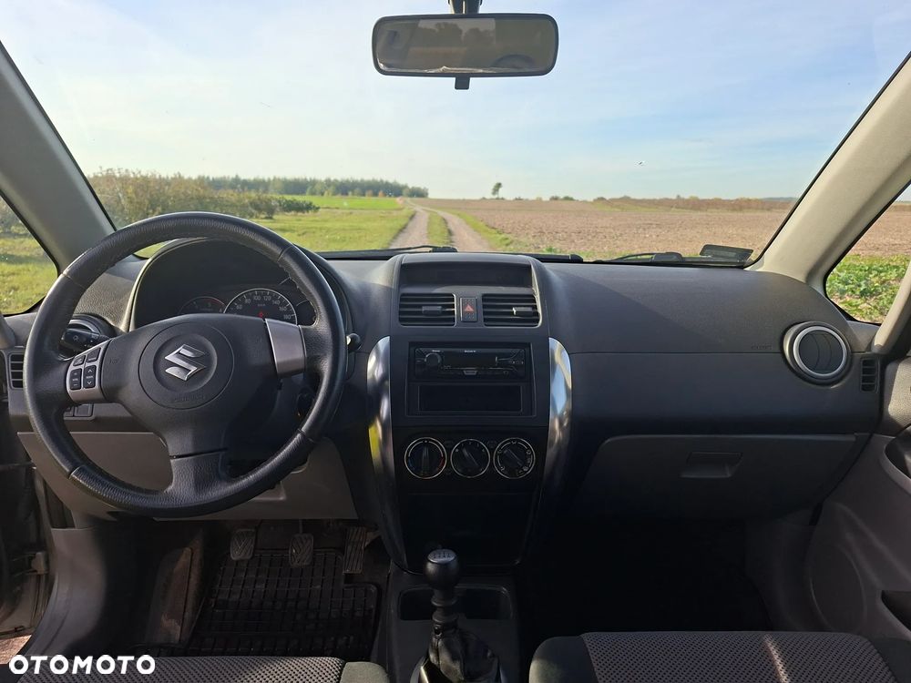 Suzuki SX4 1.9 DDiS 4WD GS / Premium - 9