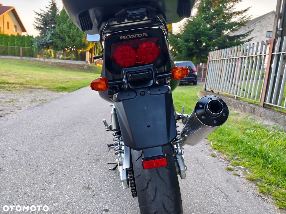 Honda CB - 18