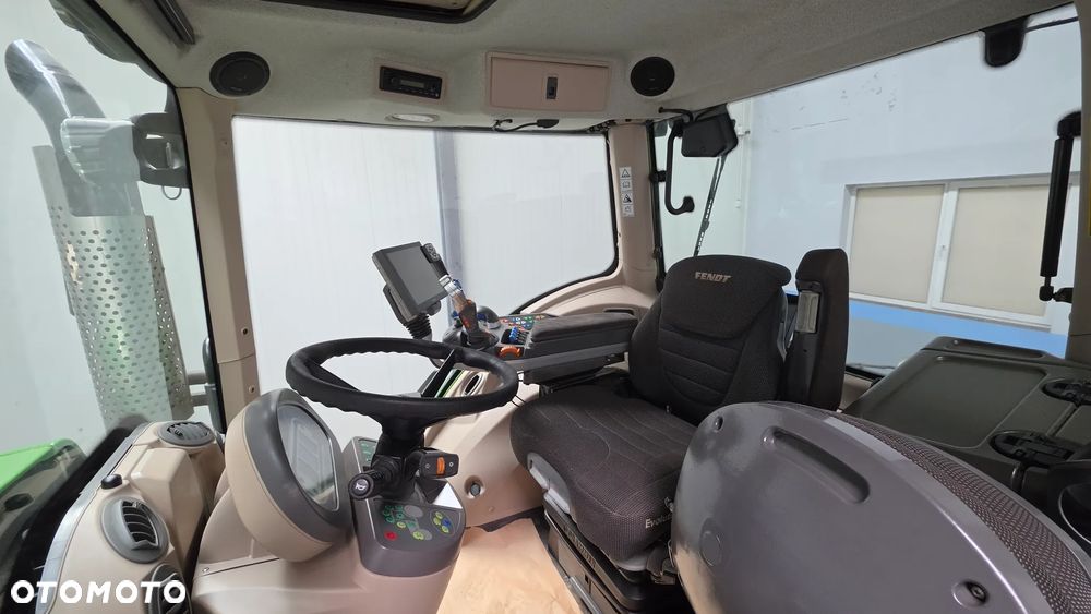 Fendt 824 Vario ProfiPlus  55km-h Rtk Grip 5050 Mtg Bardzo ładny 724 Profi  826 Power Vario Tms 6215R Axion Massey 7724 Valtra S - 16