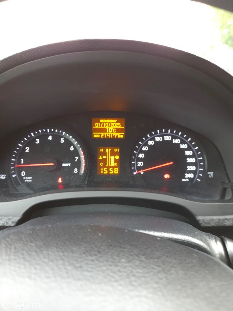 Toyota Avensis 1.8 Luna EU5 - 6