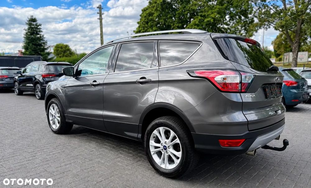 Ford Kuga 2.0 TDCi 4x2 Titanium - 6