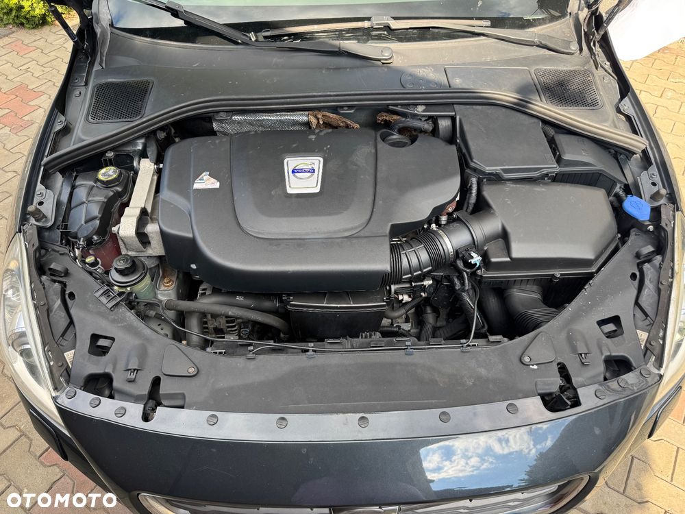 Volvo V60 D3 Momentum - 26