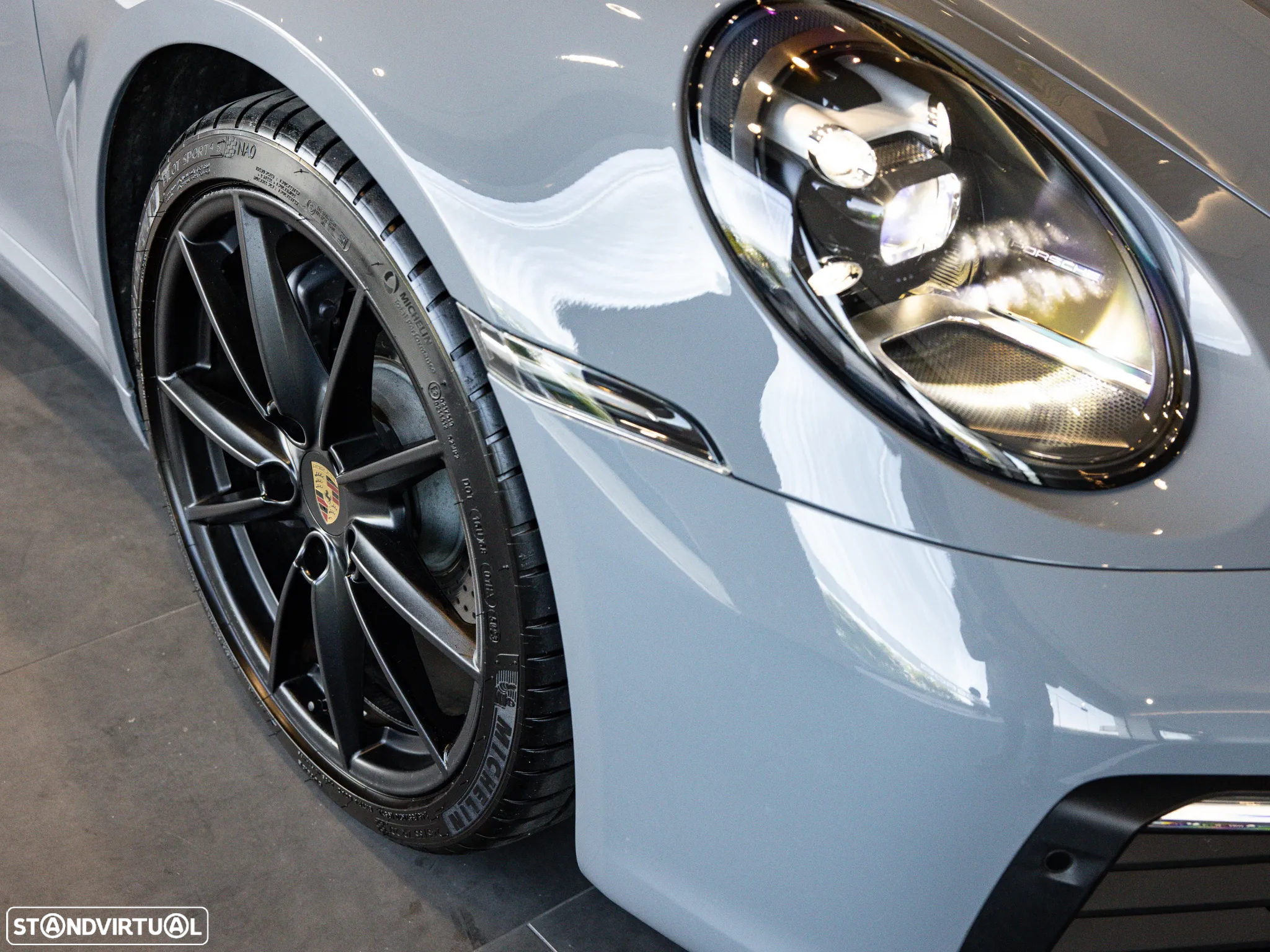 Porsche 911 (992) Carrera PDK - 12