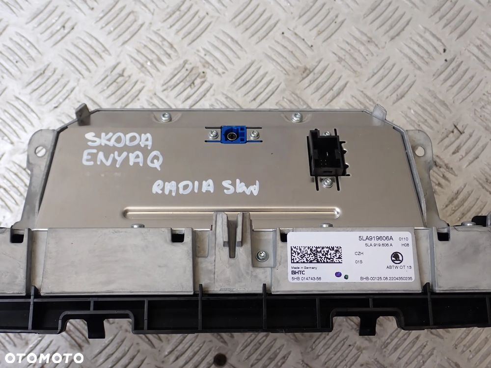 PANEL EKRAN RADIA  SKODA ENYAQ  5LA919606A  900 ZŁ - 6