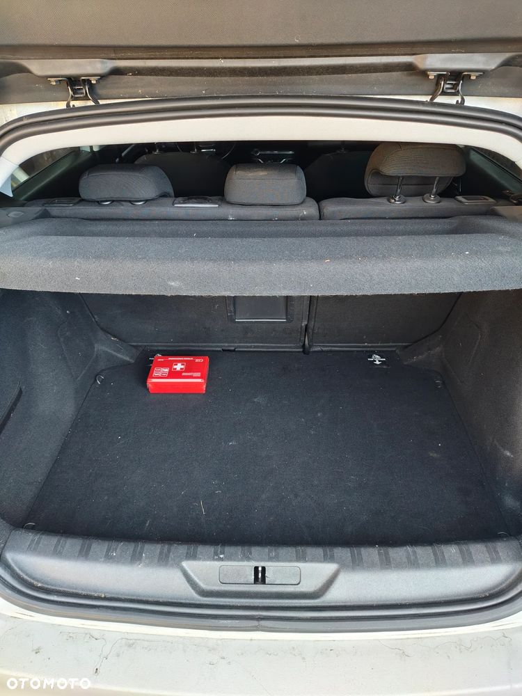 Peugeot 308 1.2 PureTech Active S&S - 7