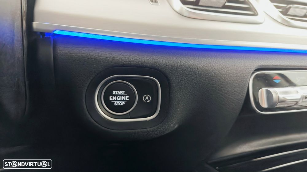 Mercedes-Benz GLE 300 d 4Matic - 32