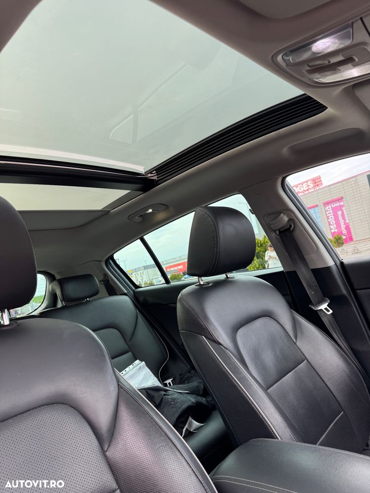 Kia Sportage 2.0 CRDI AWD Eco-Dynamics+ (48V M-H) Aut. PLATINUM - 6