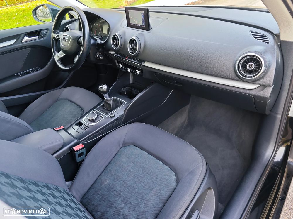 Audi A3 Sportback 1.6 TDI Advance - 9