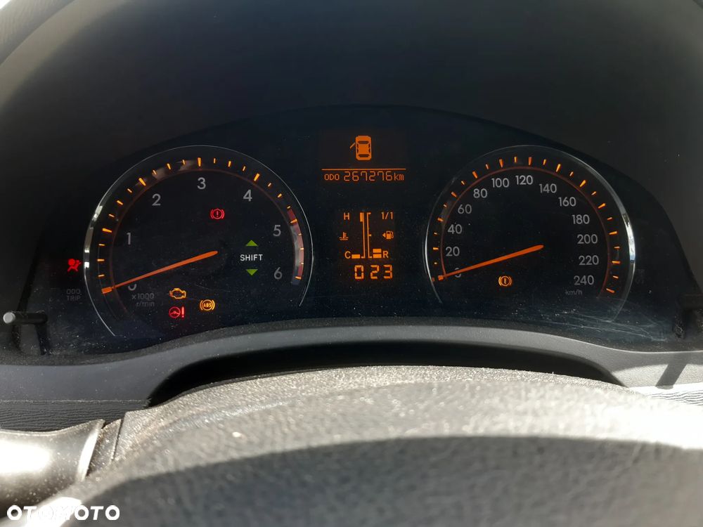 Toyota Avensis 2.0 D-4D Premium - 10