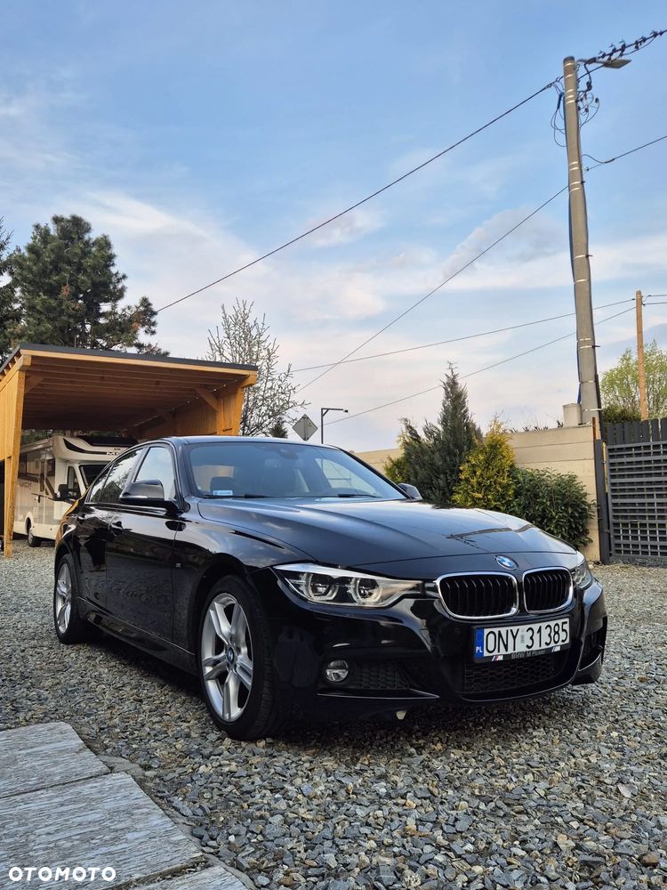 BMW Seria 3 320d xDrive M Sport - 10