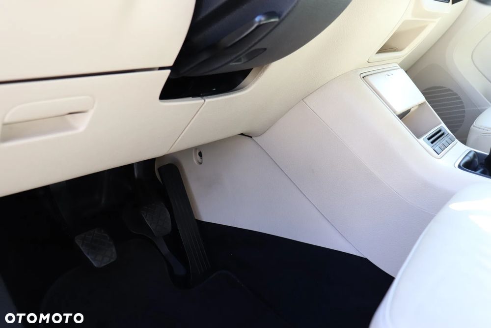 Volkswagen Tiguan 2.0 TDI BlueMot Sport&Style - 35
