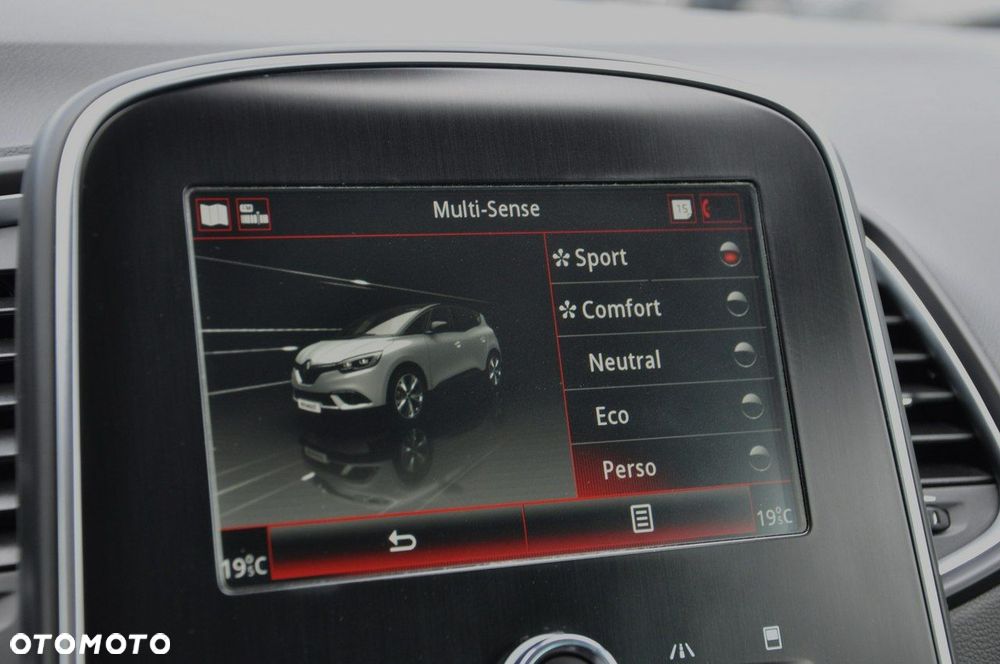 Renault Scenic BLUE dCi 120 LIMITED - 18