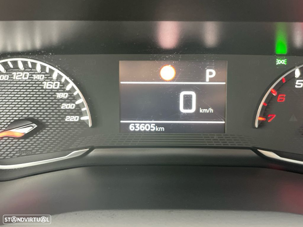 Peugeot 208 - 9