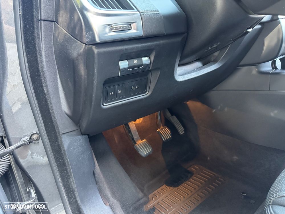 Jaguar E-Pace 2.0 i4D S - 15