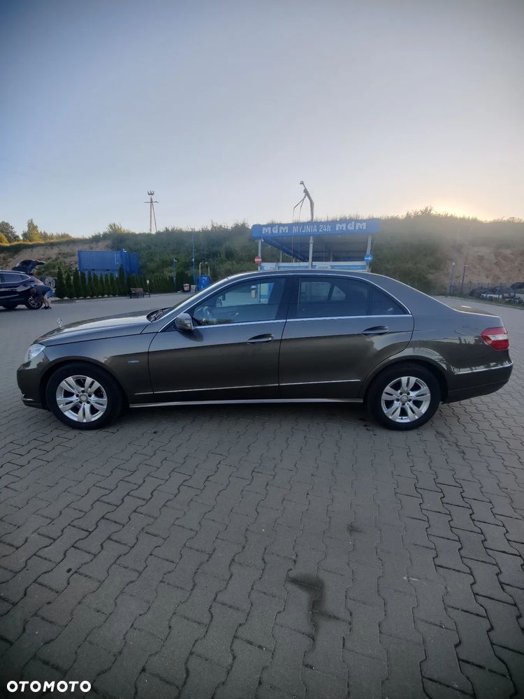 Mercedes-Benz Klasa E 250 CDI DPF BlueEFFICIENCY Automatik Elegance - 2
