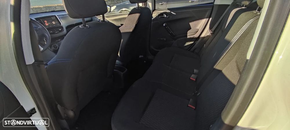 Peugeot 208 1.2 PureTech Signature - 5