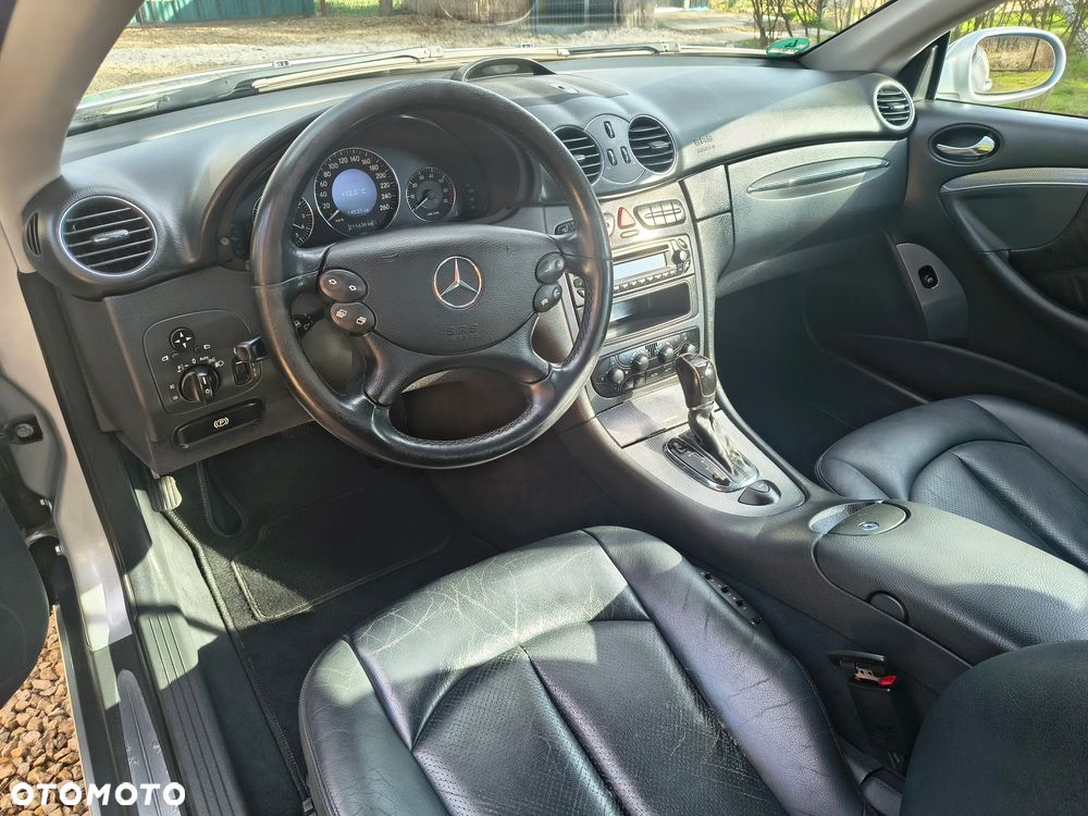 Mercedes-Benz CLK - 8