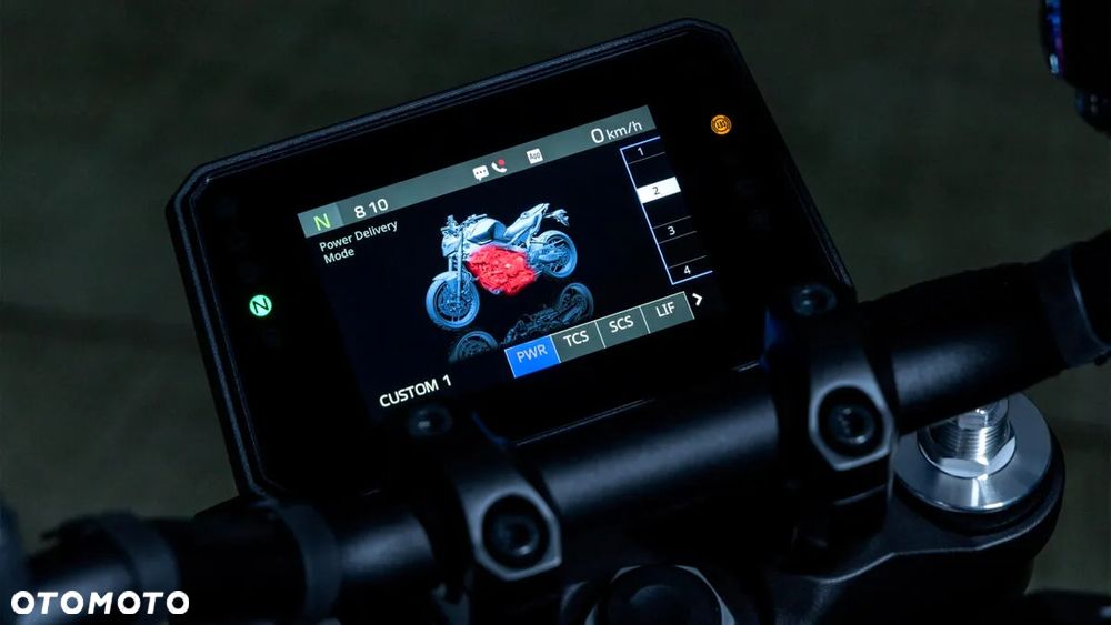Yamaha MT - 7