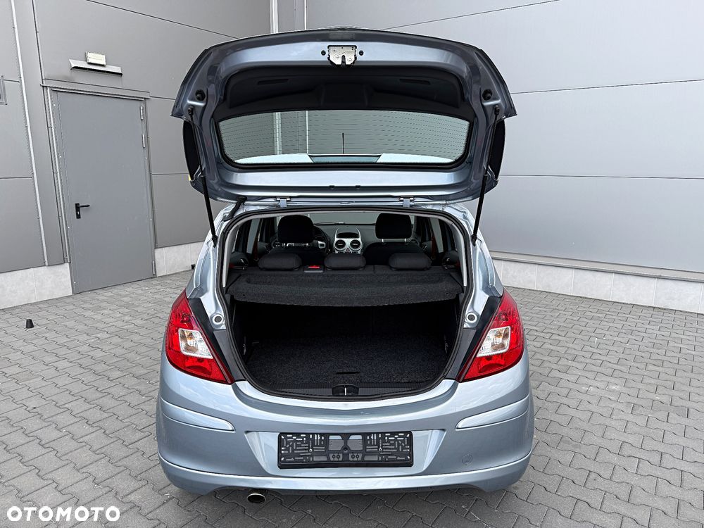 Opel Corsa 1.6 Turbo GSi - 26
