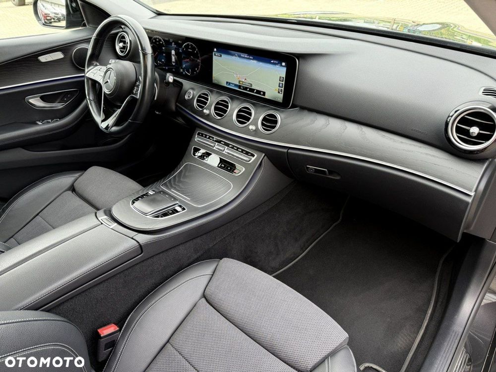 Mercedes-Benz Klasa E 400 d 4Matic 9G-TRONIC AMG Line - 16