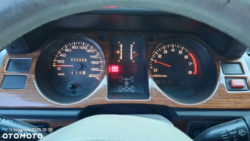 Mitsubishi Pajero - 10