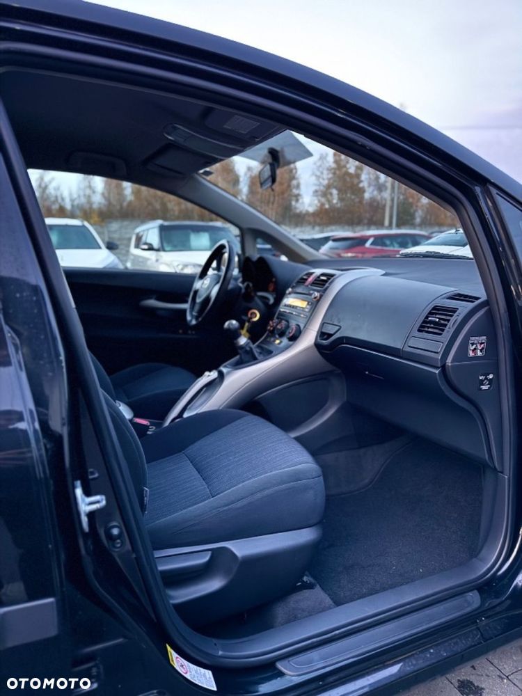 Toyota Auris - 37