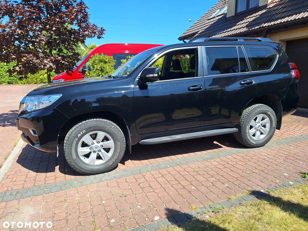 Toyota Land Cruiser LC 2.8 D-4D Prado - 2