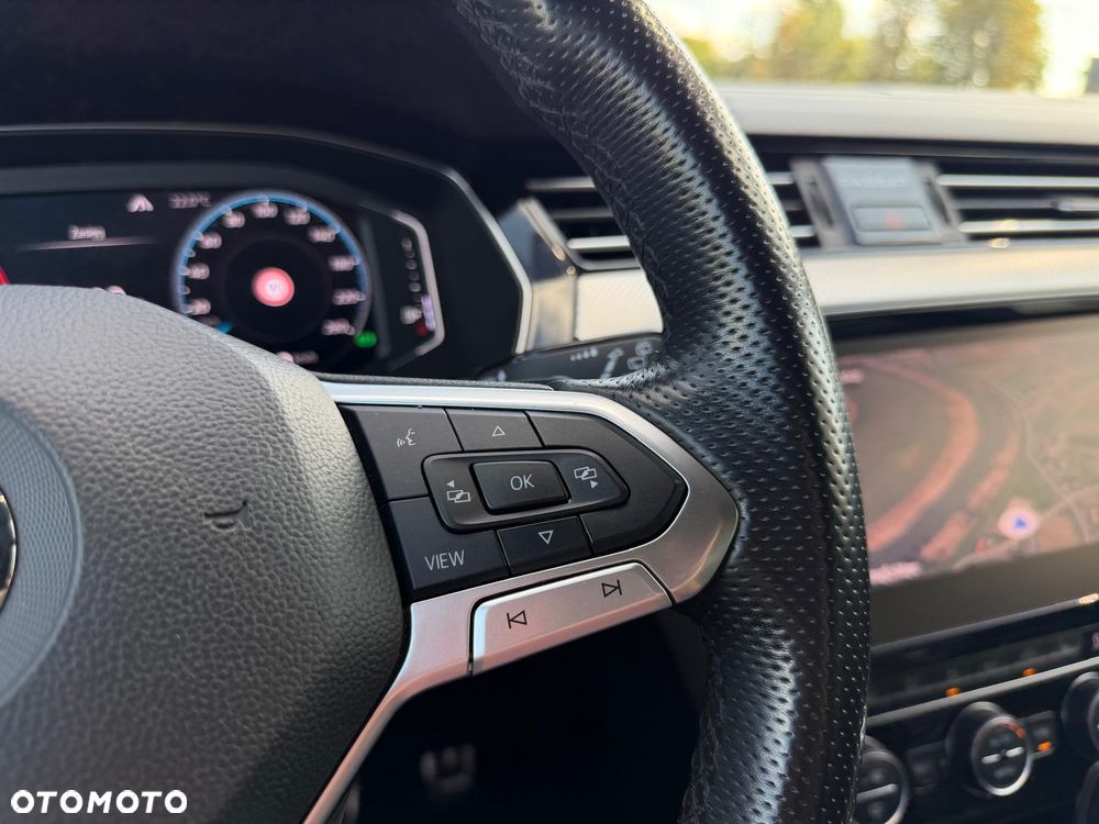 Volkswagen Passat 2.0 TDI SCR 4Motion DSG Elegance - 27