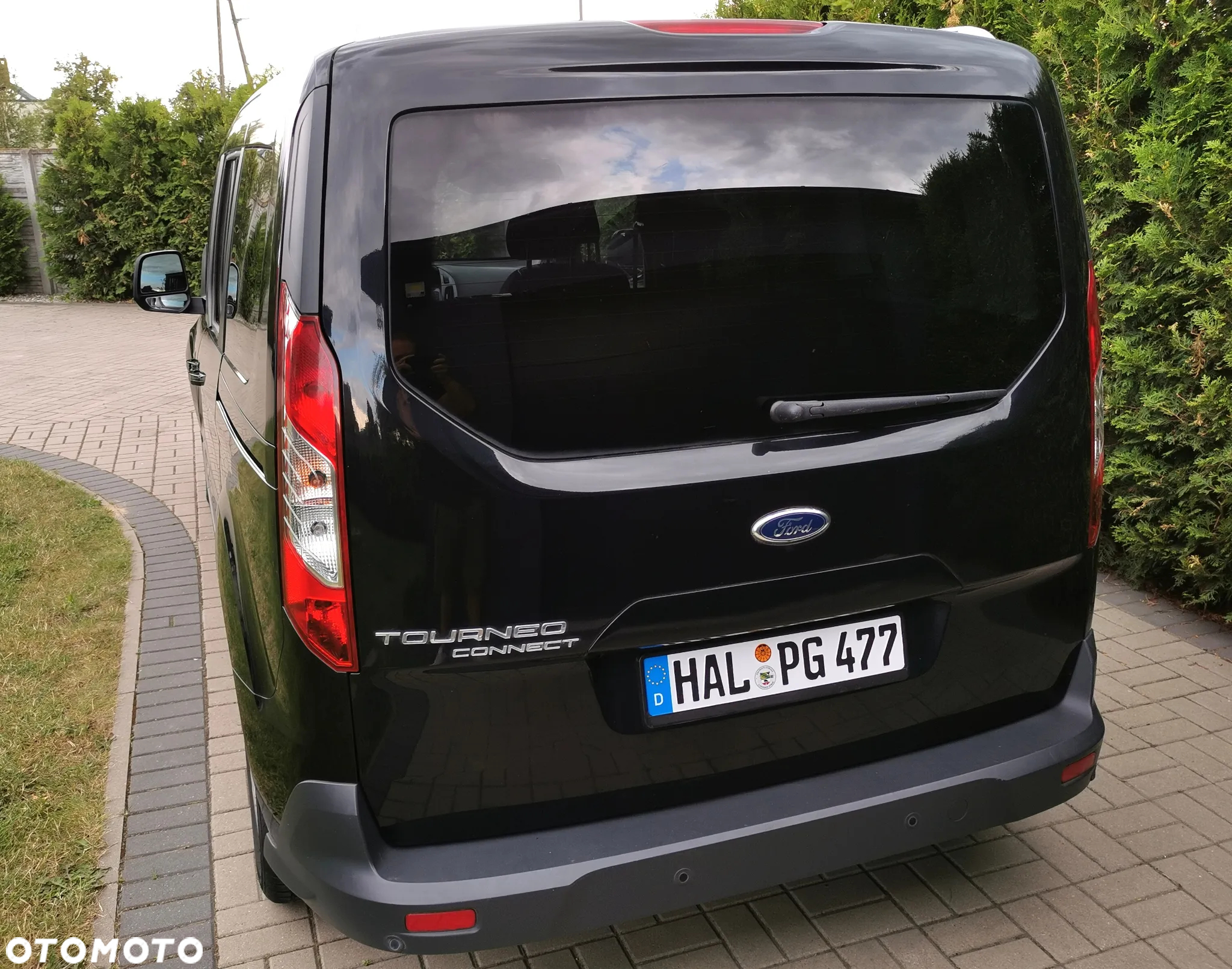 Ford Tourneo Connect Grand - 11