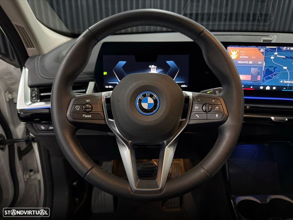 BMW iX1 eDrive20 xLine - 19