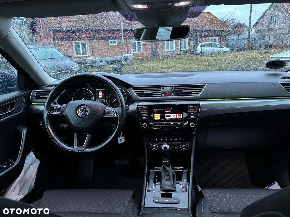Skoda Superb 2.0 TDI DSG Premium Edition - 7
